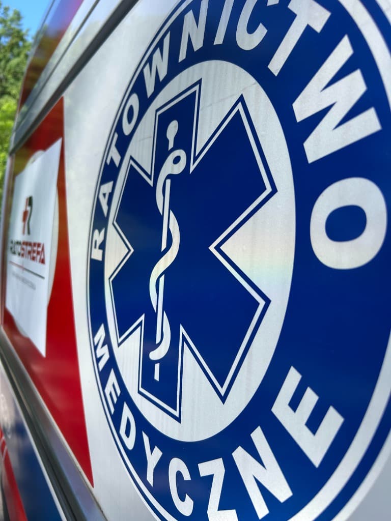 Profesjonalny ambulans i ratownictwo medyczne — RATOSTREFA Radzymin